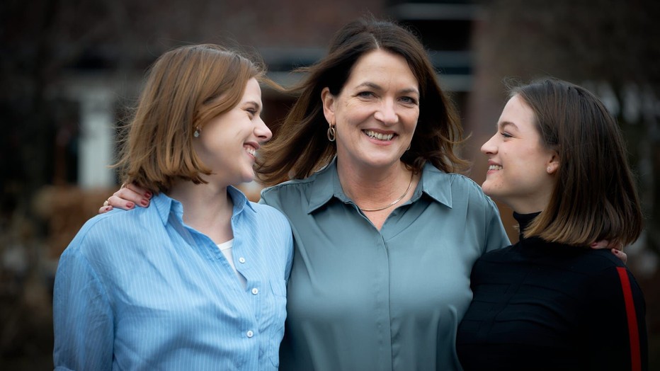 Malou Gorter, Susan Radder en Juna de Leeuw in Oogappels