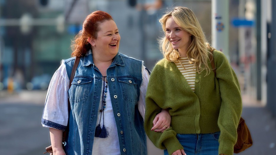 Eva van der Gucht & Bracha van Doesburgh in Oogappels