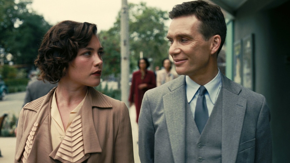 Florence Pugh en Cillian Murphy in Oppenheimer