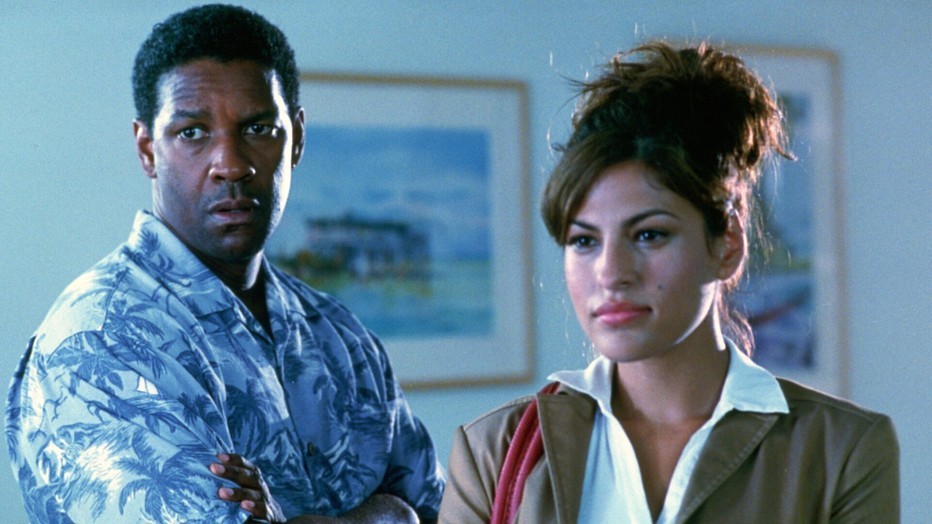 Denzel Washington en Eva Mendes in Out of Time