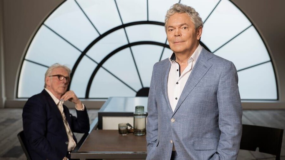 Coen Verbraak met Freek de Jonge voor Over Leven Coen Verbraak met Freek de Jonge voor Over Leven