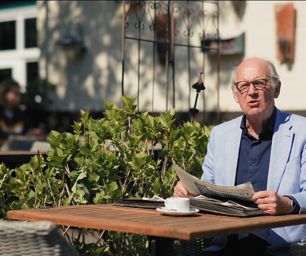 De TV van gisteren: Vroege zomerhitte speelt primetime programmering parten