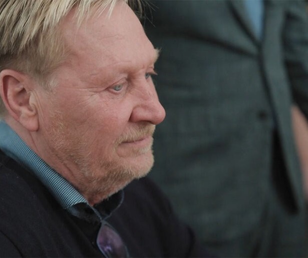 Staat Oos Kesbeke echt zijn troon af aan zijn zoons in het slot van De Augurkenkoning?