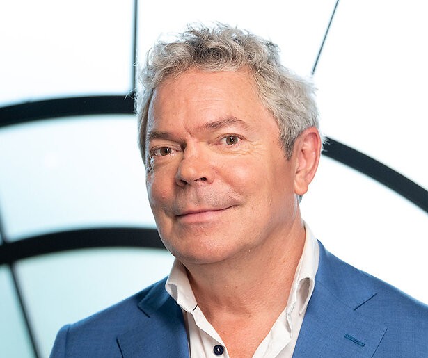 Coen Verbraak praat in Over Leven met Aysha Meis de Groot