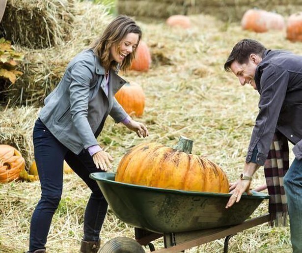 Liefde tijdens Halloween in October Kiss