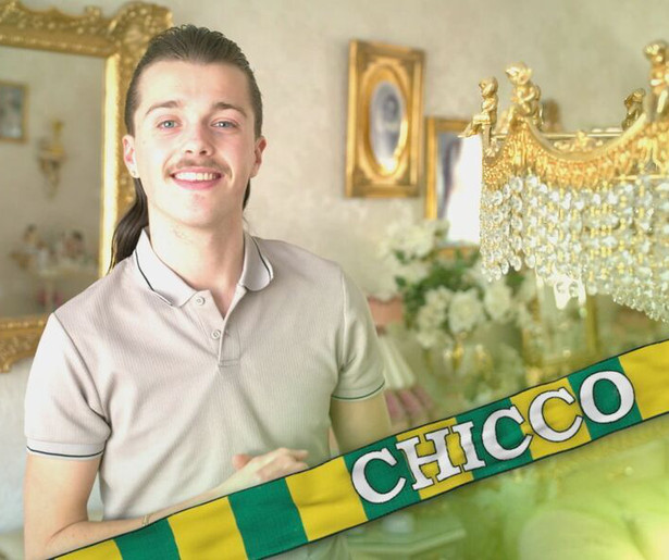 Volkszanger Chicco heeft het druk in de laatste aflevering Oh Oh Den Haag