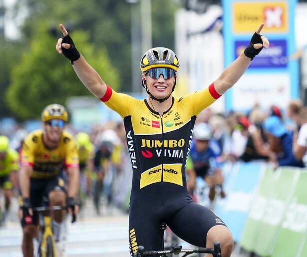 Vandaag in Studio Sport Live: Het peloton vecht door op de Col d’Èze