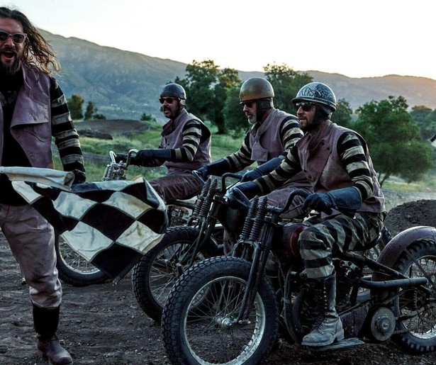 Jason Momoa reist met zijn Harley langs verschillende ambachtsmensen in On the Roam