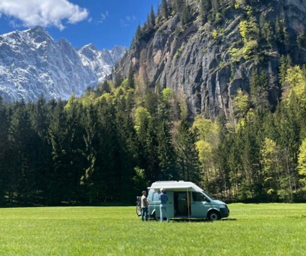 Onderweg naar Liefde neemt kijkers mee voor laatste vanlife-tripjes