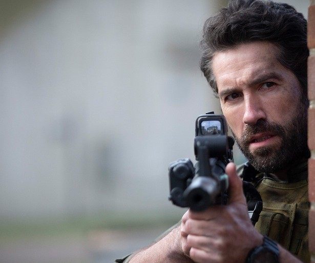 Scott Adkins heeft maar één kans in de snoeiharde actiethriller One Shot
