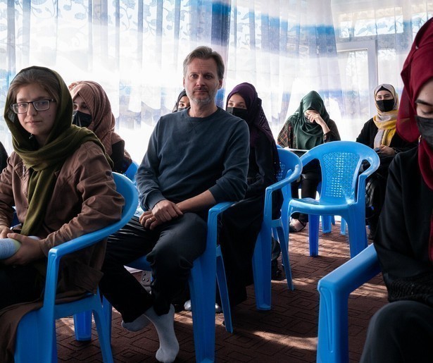 Erdbrink en de zelfgemaakte explosieven in Onze Man bij de Taliban