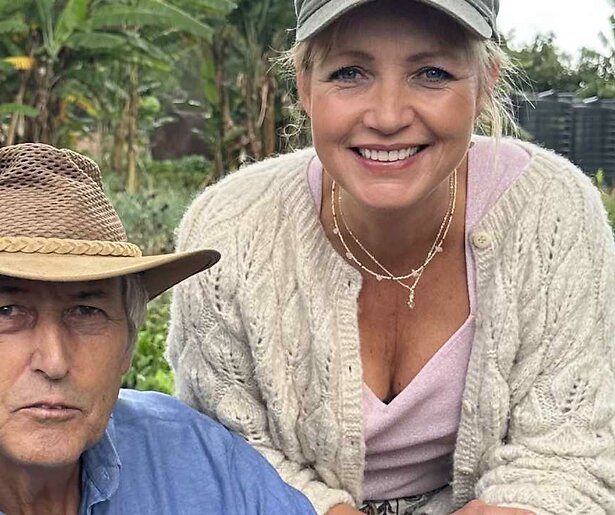 Yvon Jaspers reist af naar Tanzania en spreekt boer Wim in Onze Boerderij Internationaal