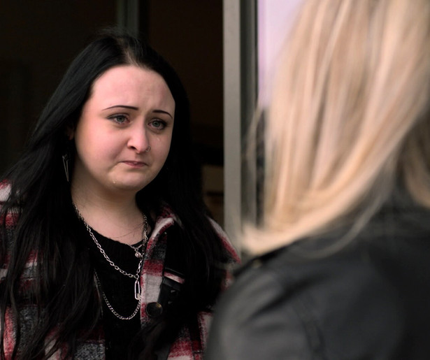 Pip en Fabie hebben een goed gesprek met elkaar in Oogappels