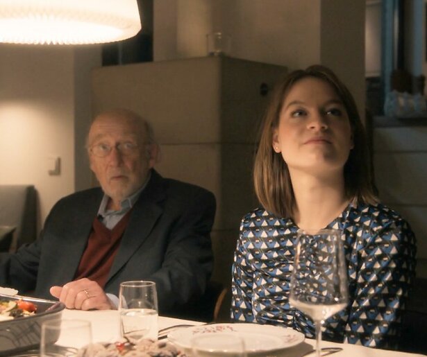 De TV van gisteren: Kijkers balen van herhaling Oogappels-film