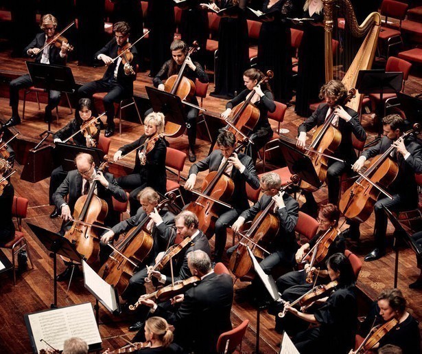 Het Concertgebouworkest speelt klassieke werken vanuit Amsterdam-Noord