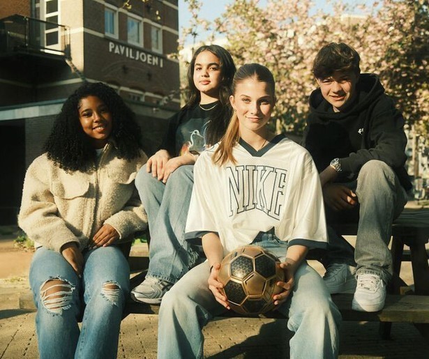 De driedelige documentaire Oranje Dromen waarin jonge voetbaltalenten worden gevolgd komt tot een eind