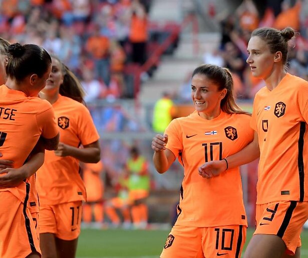 Plaatsen de Oranje Leeuwinnen zich vanavond voor het WK?