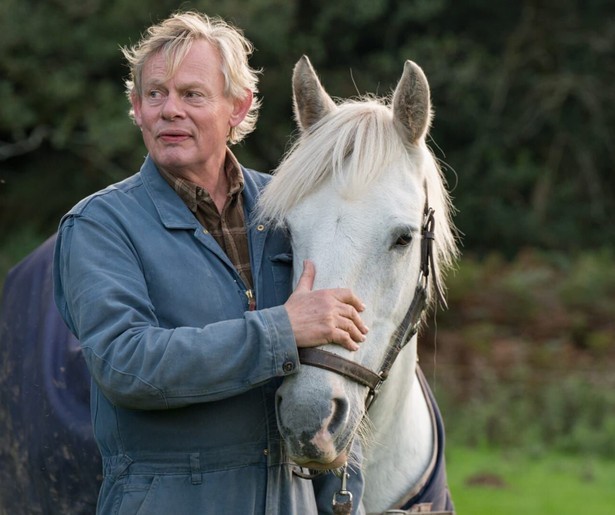 Een inval in een nagelsalon loopt niet zoals verwacht in Out There