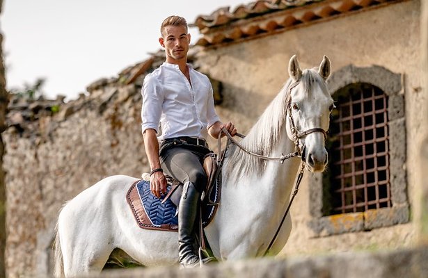 Dit zijn de eerste beelden van datingshow Prince Charming