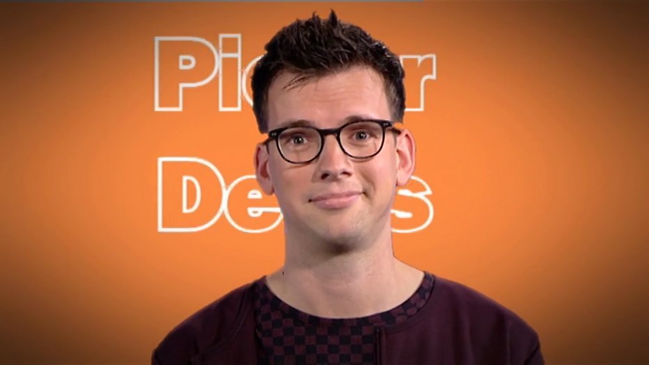 Pieter Derks verwelkomt zoontje Moos Pieter Derks verwelkomt zoontje Moos