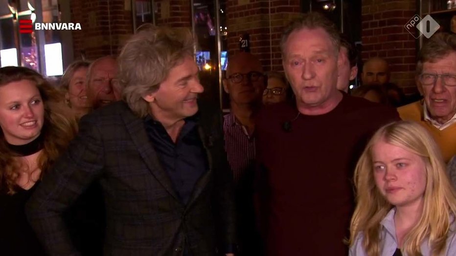 Kijkers De Wereld Draait Door genieten van eerbetoon Piet Paulusma Kijkers De Wereld Draait Door genieten van eerbetoon Piet Paulusma
