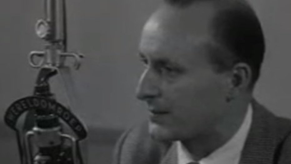 Voormalig nieuwslezer Pim Reijntjes (95) overleden