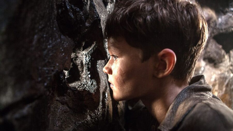 Levi Miller in Pan