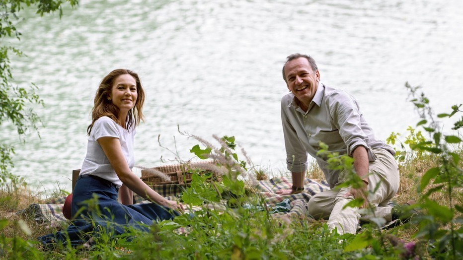 Diane Lane en Arnaud Viard in Paris Can Wait