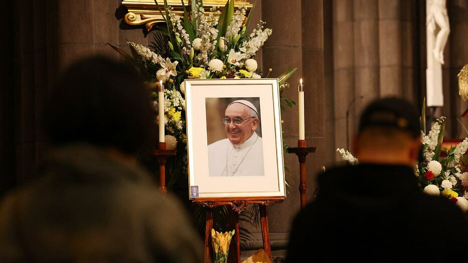 Herdenking Paus Franciscus Herdenking Paus Franciscus