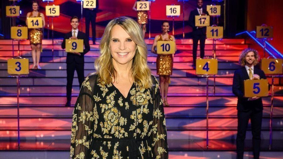 Linda de Mol in Postcode Loterij Miljoenenjacht Linda de Mol in Postcode Loterij Miljoenenjacht