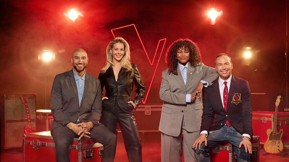 De presentatoren van The Voice of Holland en The Voice Kids. De presentatoren van The Voice of Holland en The Voice Kids.