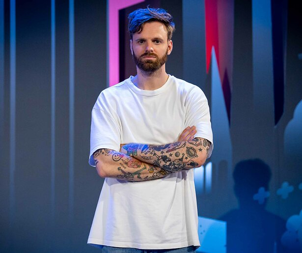 Tim Hofman aangevallen en bedreigd door realityster in nieuwe BOOS-uitzending