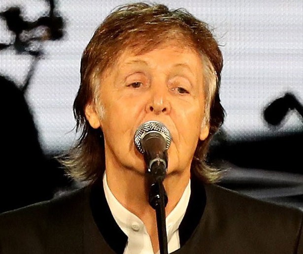 Idris Elba interviewt Paul McCartney voor kerstspecial BBC