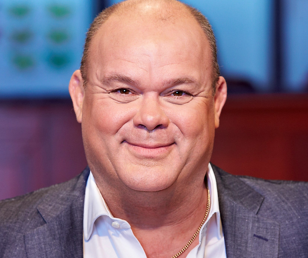 Paul de Leeuw krijgt kookprogramma