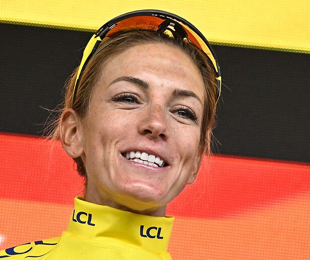 Pauline Ferrand-Prévot gooit alles in de strijd tijdens het EK Wielrennen