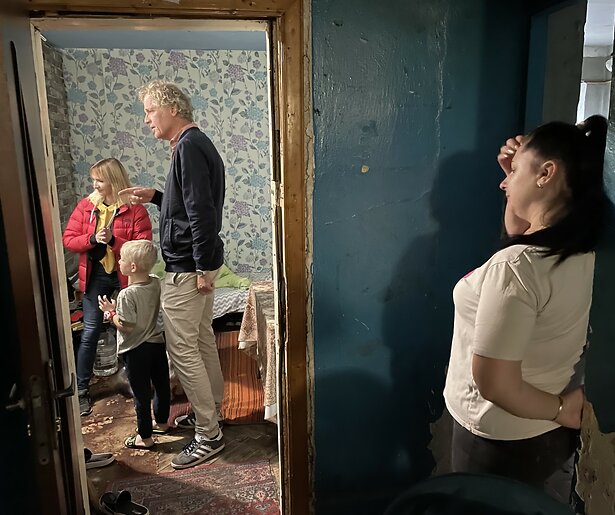 Jeroen Pauw bekijkt in Oekraïne waar ons Giro555-geld terecht is gekomen