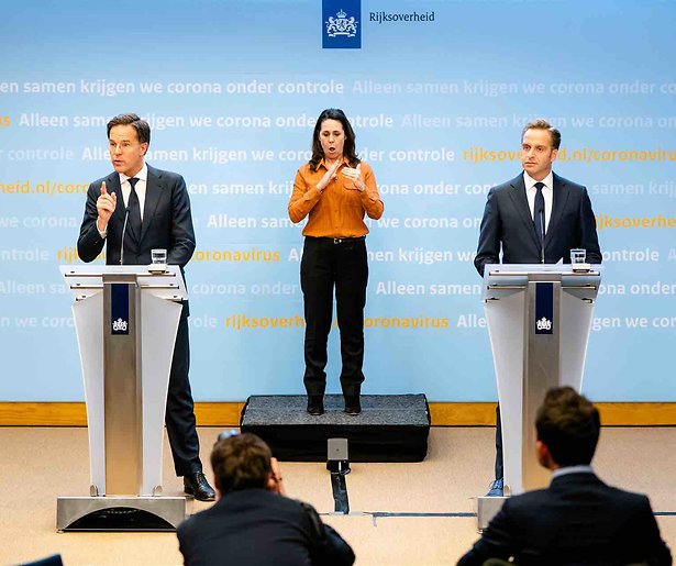De TV van gisteren: Persconferentie Rutte verliest kijkers