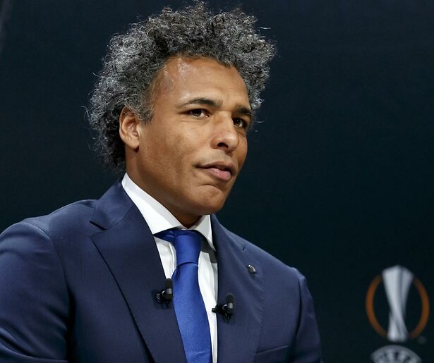 Pierre van Hooijdonk duikt op in B&B Vol Liefde: De Reünie