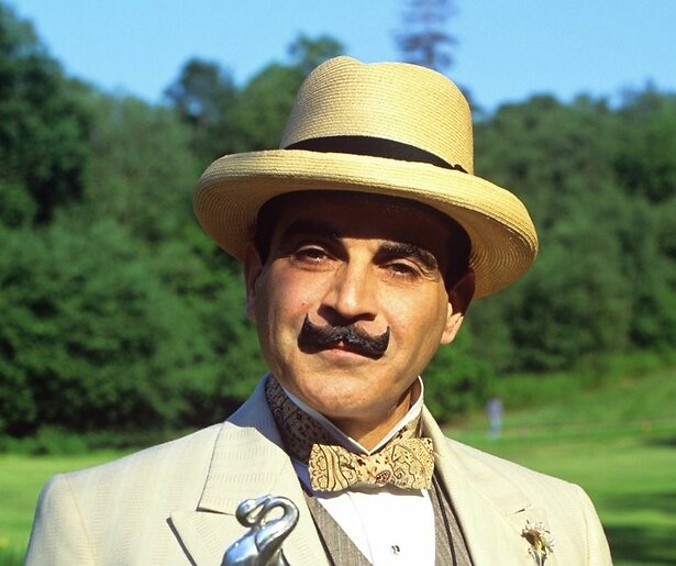 Poirot heeft vijf dagen om de jonge Elinor te redden van de galg