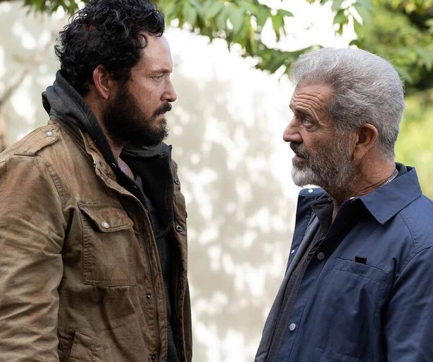 Cole Hauser vecht voor zijn leven in Panama