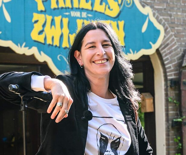 Parels voor de Zwijnen met Raven van Dorst krijgt tweede seizoen