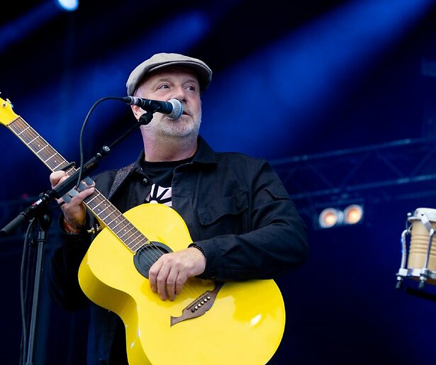 Meezingen en -dansen met BLØF, Anouk en De Jeugd van Tegenwoordig op Concert at SEA