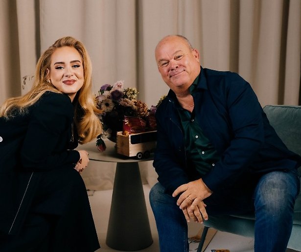 Paul de Leeuw weer oog in oog met Adele
