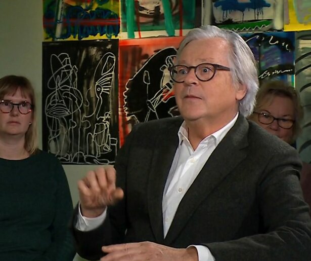 Paul van Rosmalen krijgt een bijzondere tekening onder ogen in Tussen Kunst en Kitsch