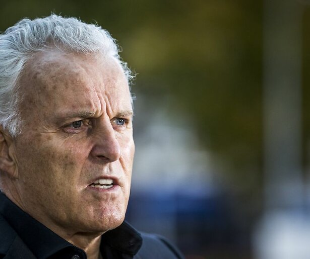 Kijk live mee met de onthulling van het monument voor Peter R. de Vries