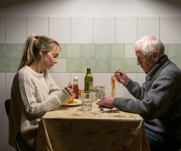 Julia Akkermans wil haar vader niet missen in dramafilm Pink Moon