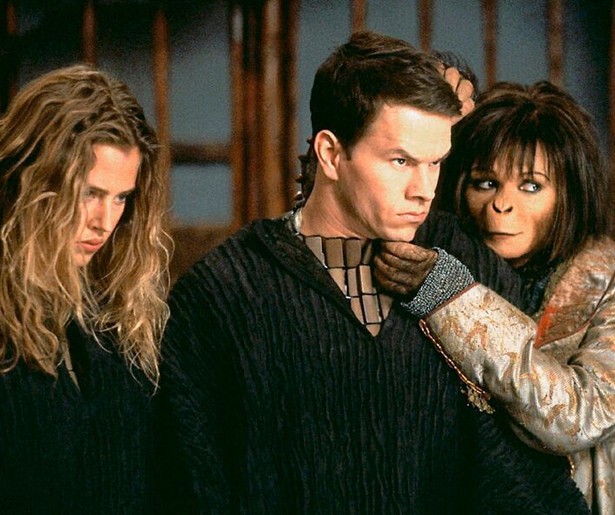 Mark Wahlberg moet overleven op een apenplaneet in Planet of the Apes