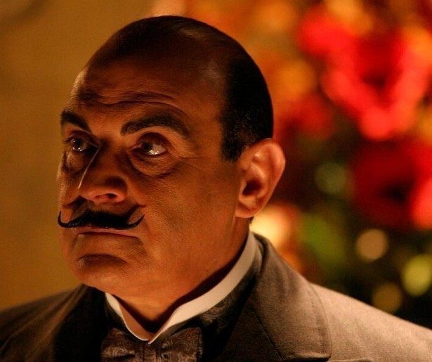 Het wordt David Suchet er niet makkelijk op gemaakt in Poirot