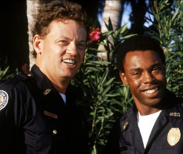 De politiekneuzen maken Miami onveilig (of toch niet) in Police Academy 5: Assignment: Miami Beach