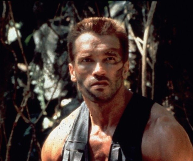 Arnold Schwarzenegger in een bloedstollende strijd in Predator